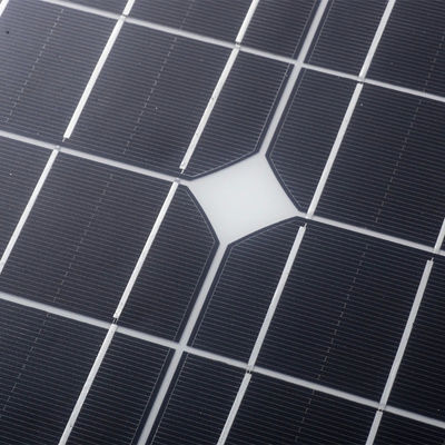 Panneau solaire semi-flexible de 50 W pour bateaux automobiles avec une efficacité maximale et une surface en ETFE